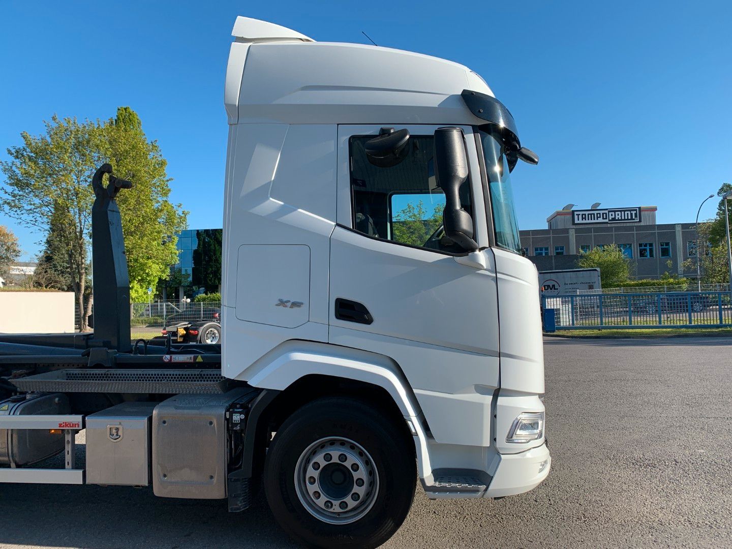 Fahrzeugabbildung DAF FAN XF 480 VDL Abrollkipper