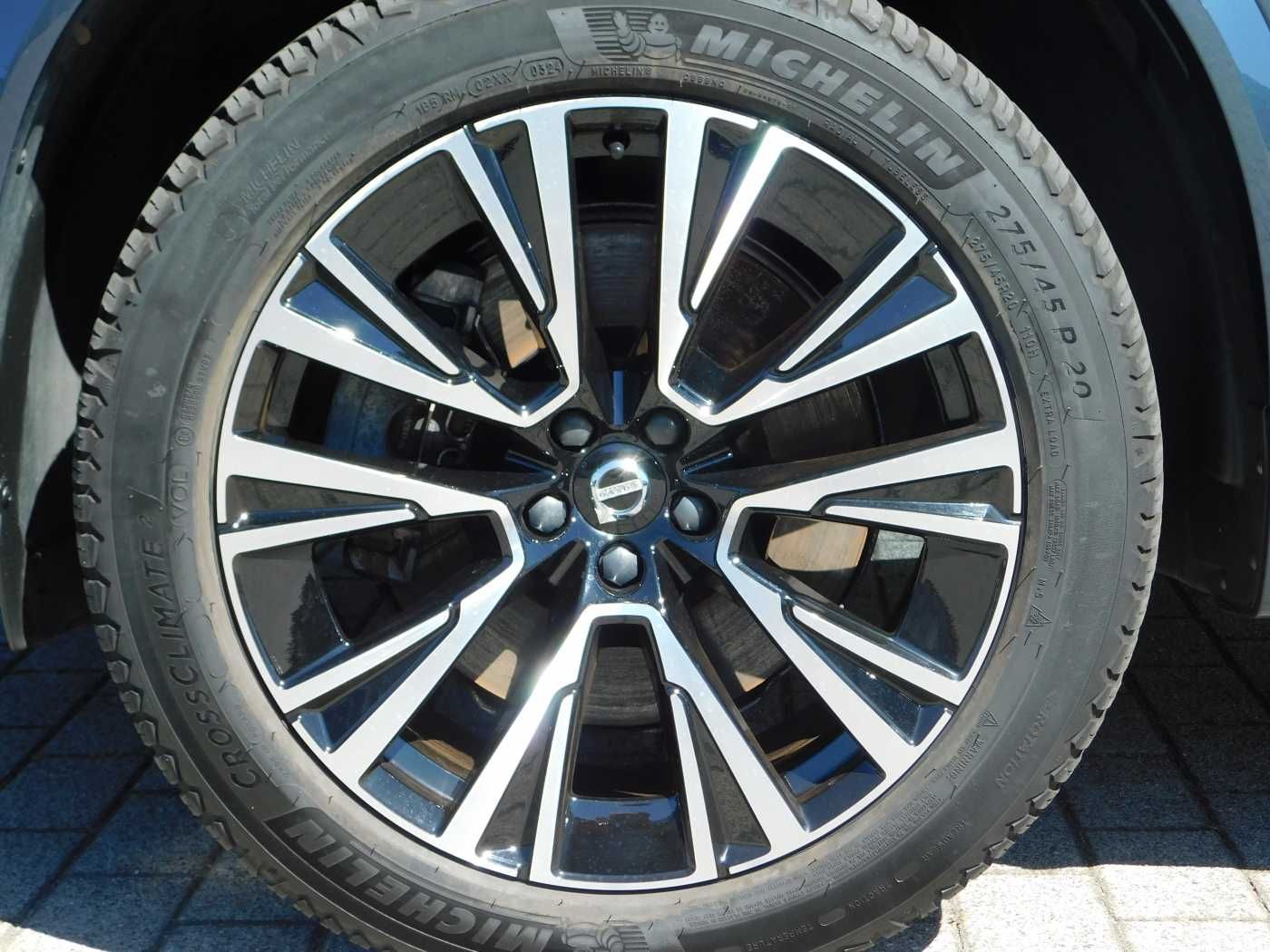Fahrzeugabbildung Volvo XC90 Plug-In-Hybrid T8 AWD Recharge Plus Bright