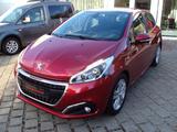 Peugeot 208 PureTech "Signature" - Peugeot 208: Signature
