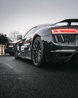 Audi R8 V10 PLUS  - AUDI GARANTIE - Audi R8 mit Benzin-Antrieb: Schwarz, Leder, Sportwagen