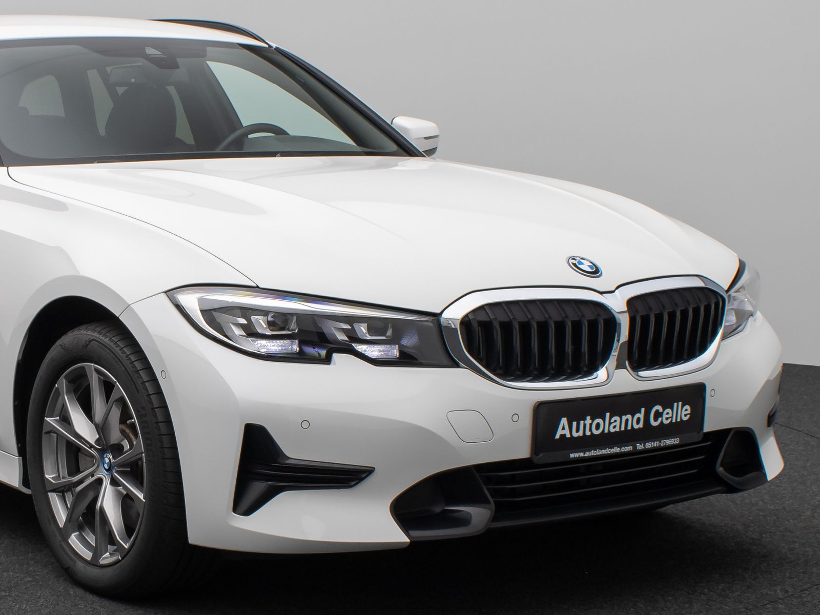 Fahrzeugabbildung BMW 320e  Sport Line DAB HiFi CockPitPro PDC Alarm
