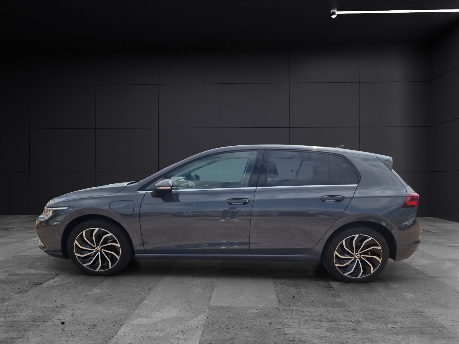 Fahrzeugabbildung Volkswagen Golf VIII Lim. Style eHybrid DSG IQ.Light ACC AH