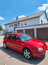 Volkswagen VW Golf IV - Volkswagen Golf aus 2001: Iv