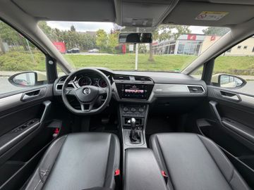 Volkswagen Touran - 9