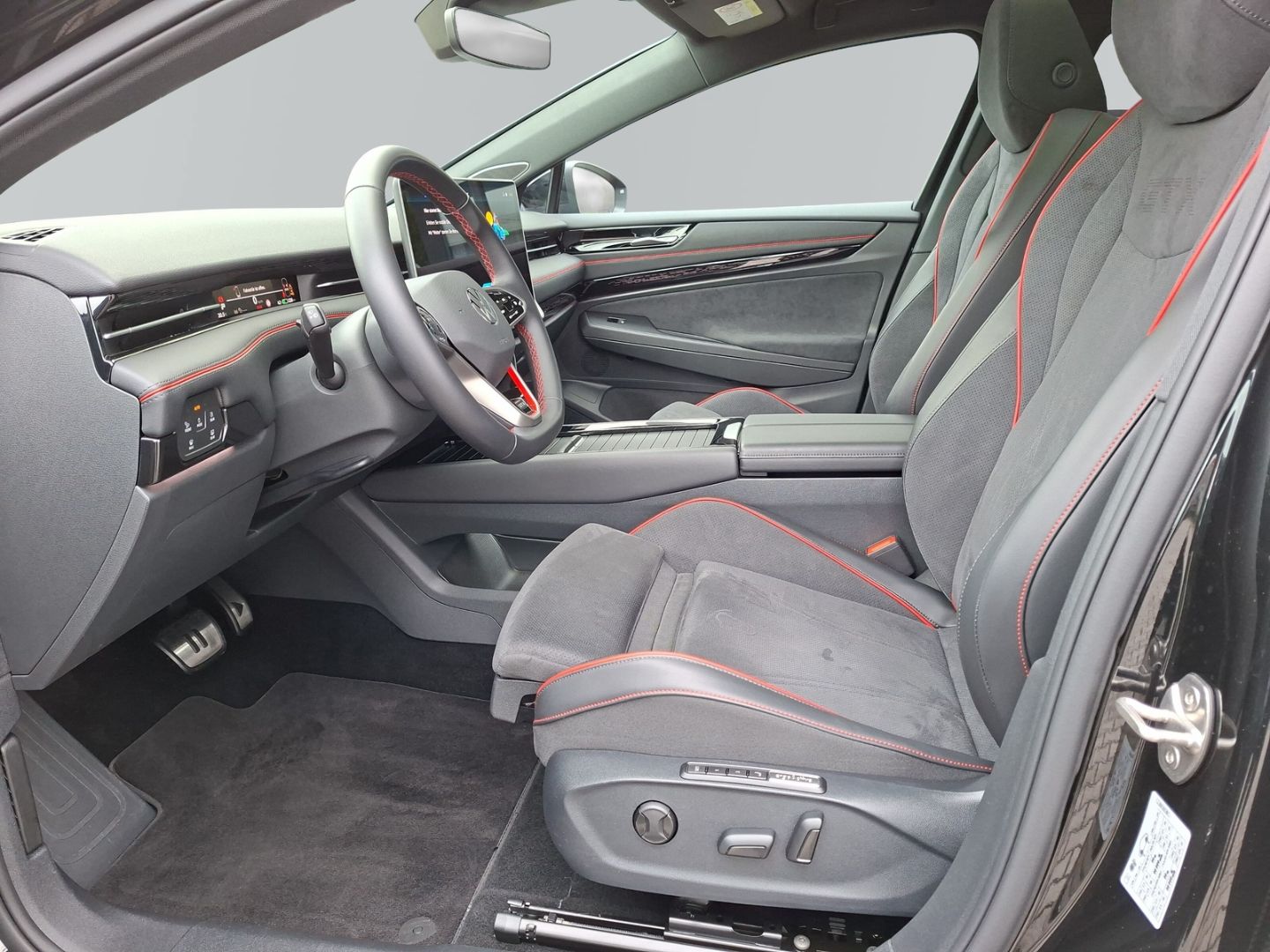ID.7 Tourer GTX 4Motion *AHK*NAVI*KAMERA*PANO*DC