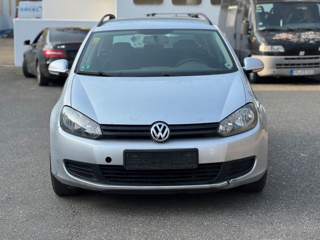 Fahrzeugabbildung Volkswagen Golf 1.6 TDI 4MOTION Comfortline Variant