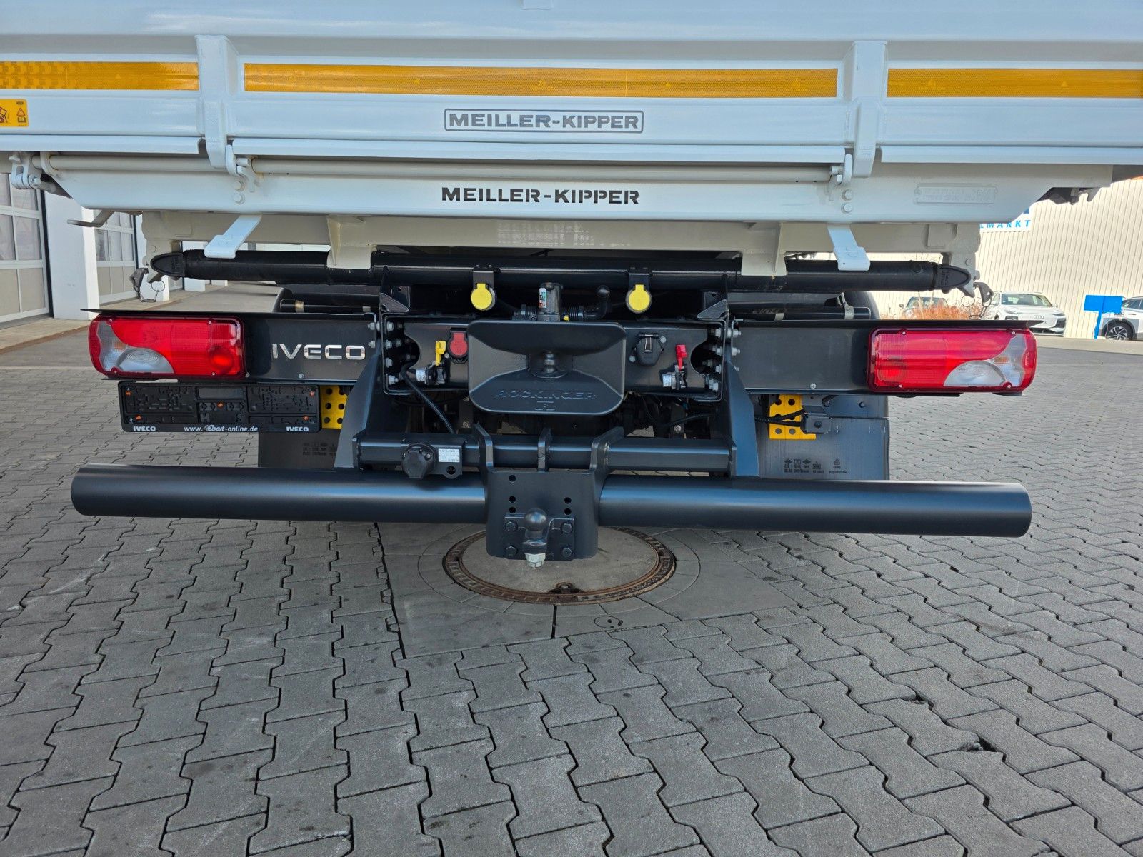 Fahrzeugabbildung Iveco Eurocargo ML80E22 Meiller 2x AHK 6 Zylinder