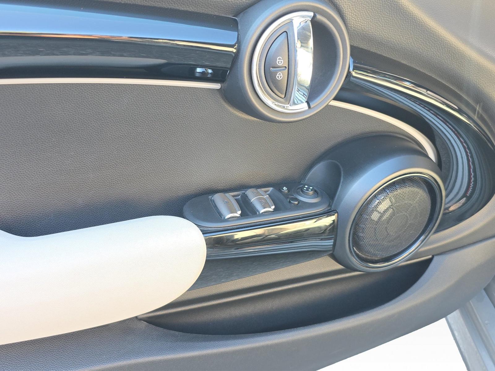 MINI Cooper S Cabrio JCW Trim HUD Kam KeyLess LED JCW
