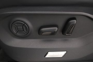 Volkswagen Touareg - 12