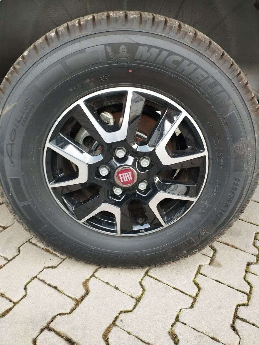 Fahrzeugabbildung Karmann Dexter DE 580 140 PS und Concept Paket