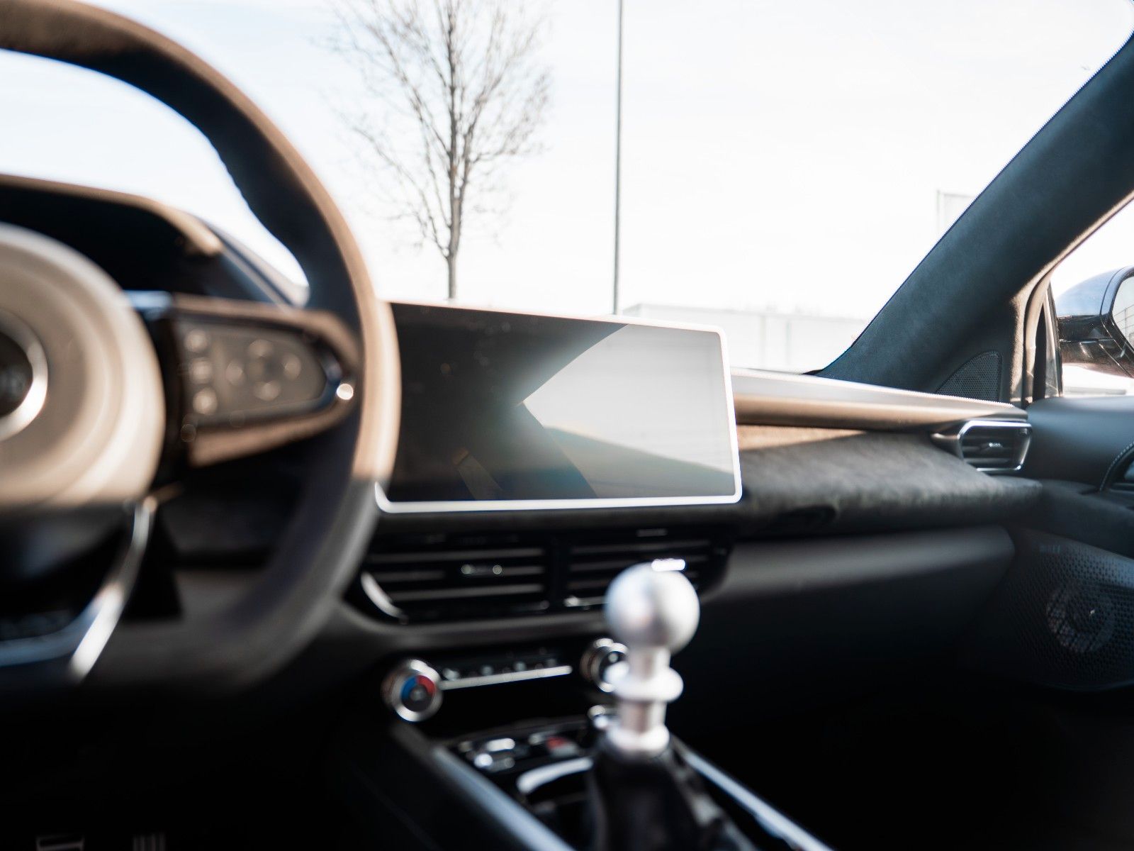 Fahrzeugabbildung Lotus Emira First Edition V6  *neuwertig*