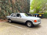 Mercedes-Benz 280 - Mercedes-Benz 280 in Berlin