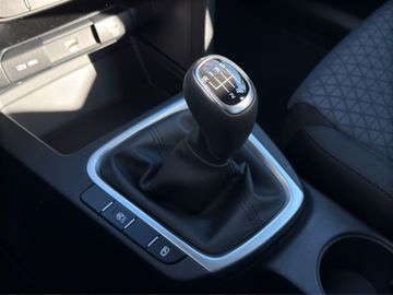 Kia Ceed 1.5 T-GDI Kamera PDC SHZ Klima CarPlay