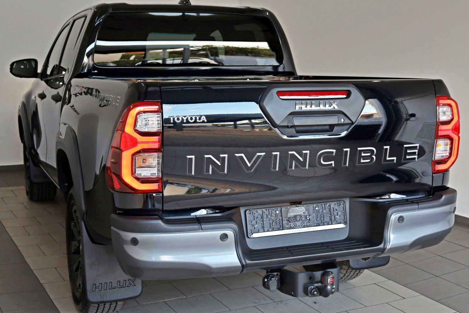 Fahrzeugabbildung Toyota Hilux Double Cab Invincible 4x4,Navi,Kamera,AHK