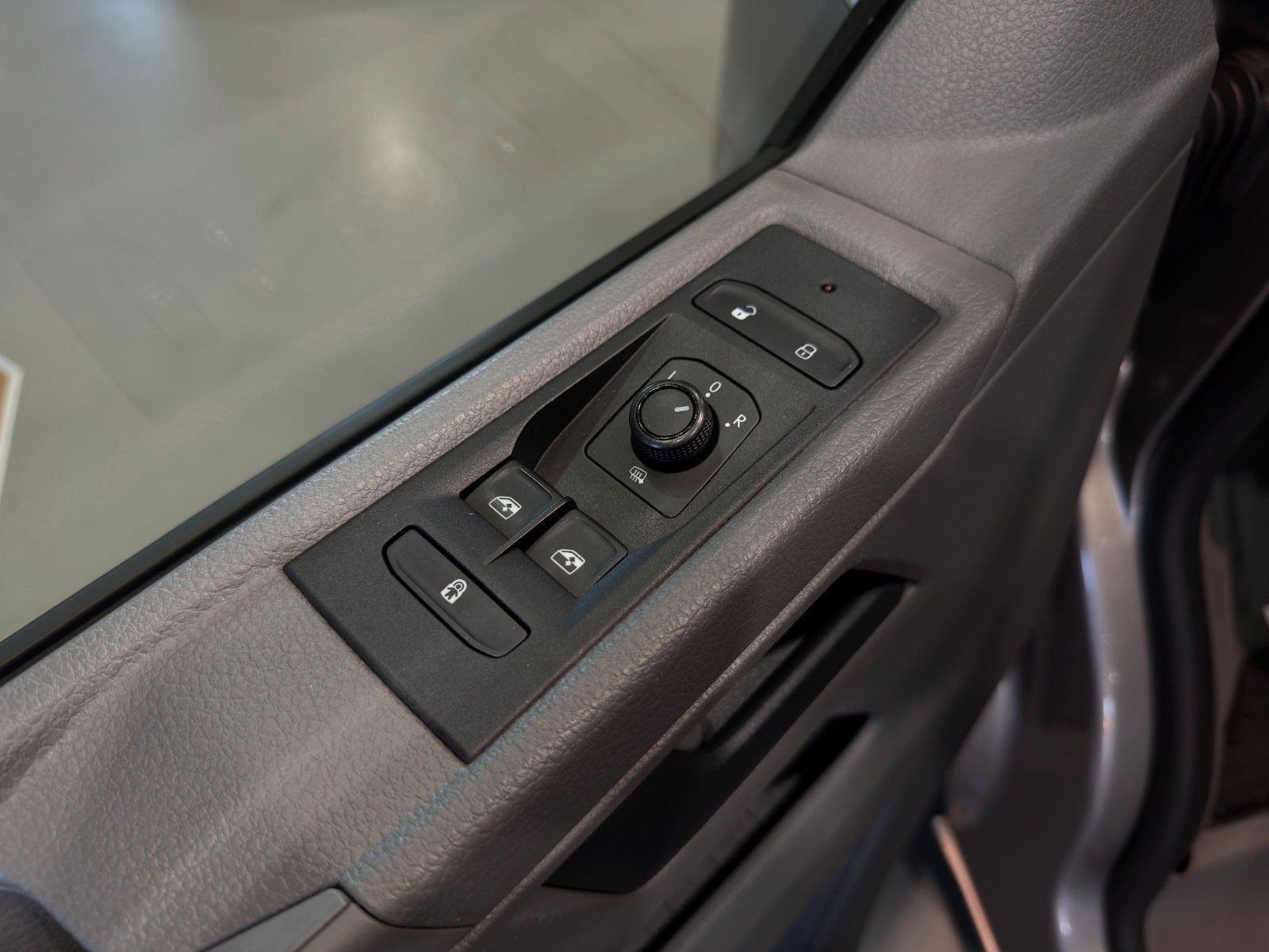 Volkswagen T6 California Multivan Beach Tour PDC AHK RADIO foto 23