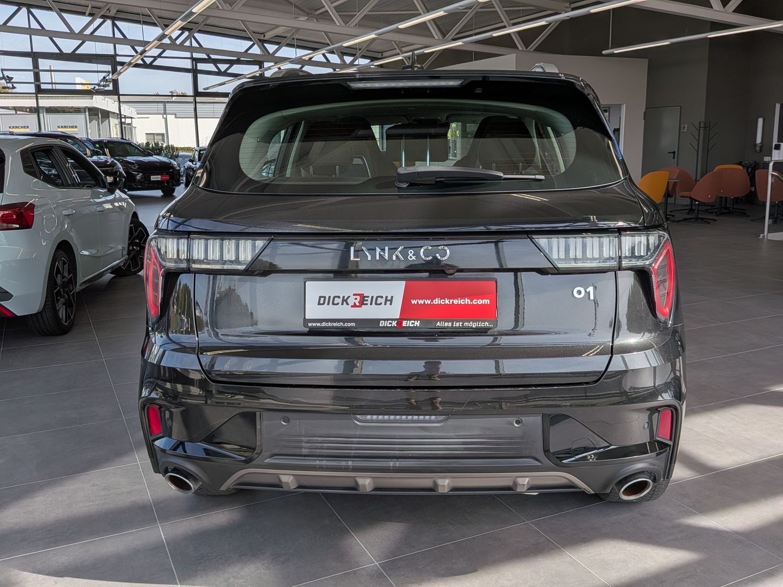 Lynk & Co 01