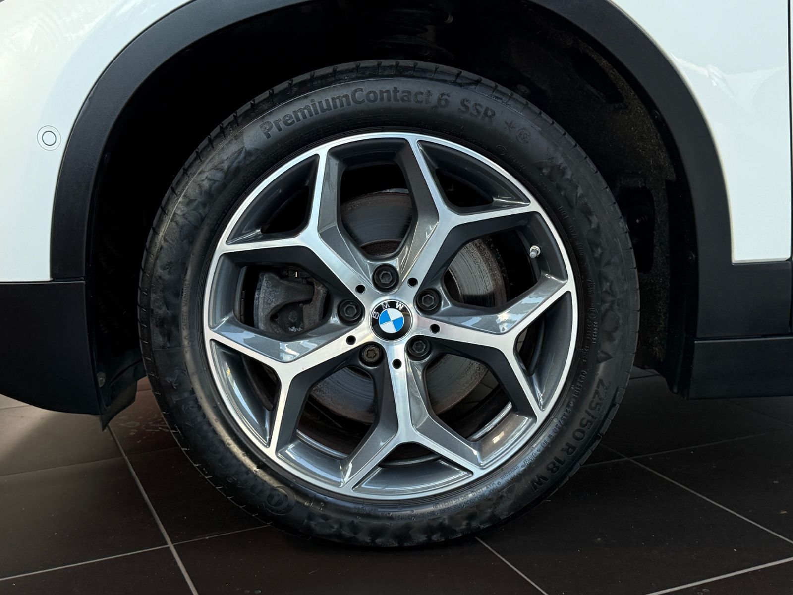 Fahrzeugabbildung BMW X2 sDrive 20 i HUD LEDER KAM LED 18"