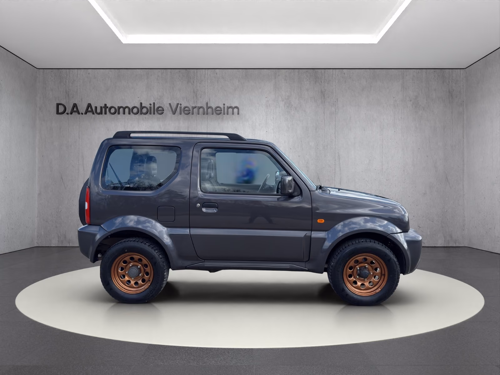 SUZUKI JIMNY 1.3 VVT 86ch 4X4 - CONFORT - ATTELAGE - SIÈGES CHAUFFANTS - PNEUS 4 SAISONS - BARRES DE TOIT