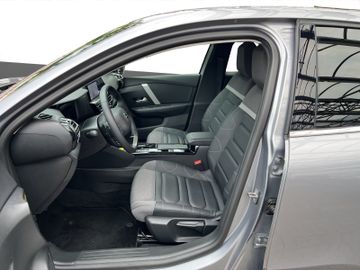 Citroën C4 Shine PT 130 EAT8 Navi+SHZ+RFK+LED+Carplay+LM