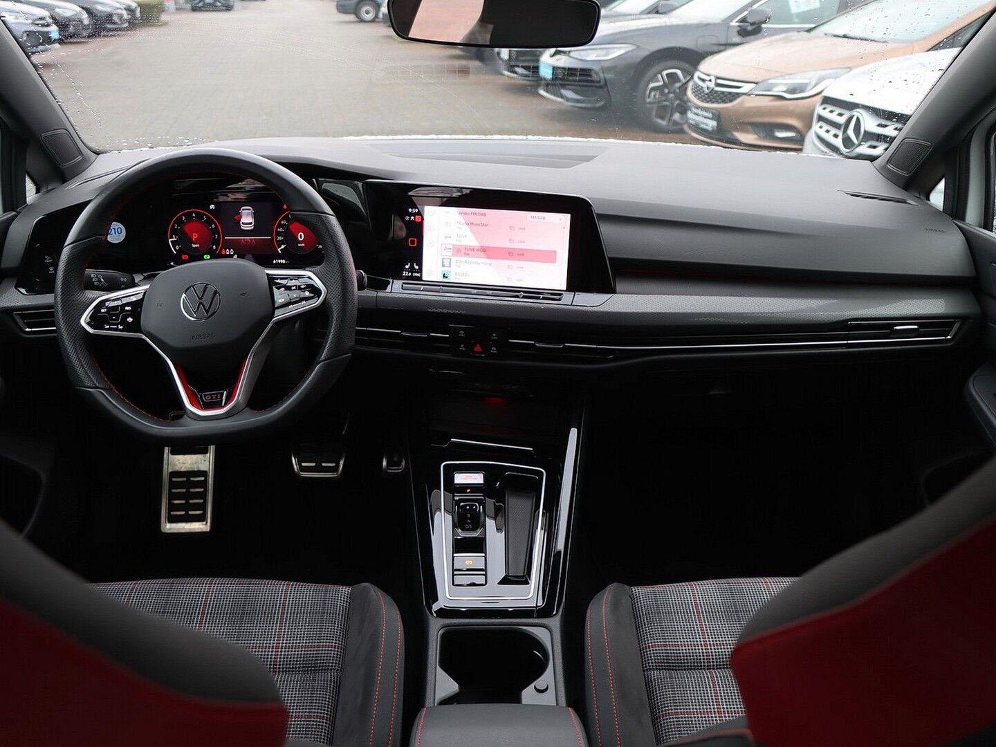 Volkswagen Golf GTI VIII 2.0 TSI OPF DSG AHK/LED PLUS/SITZH, миниатюра 6