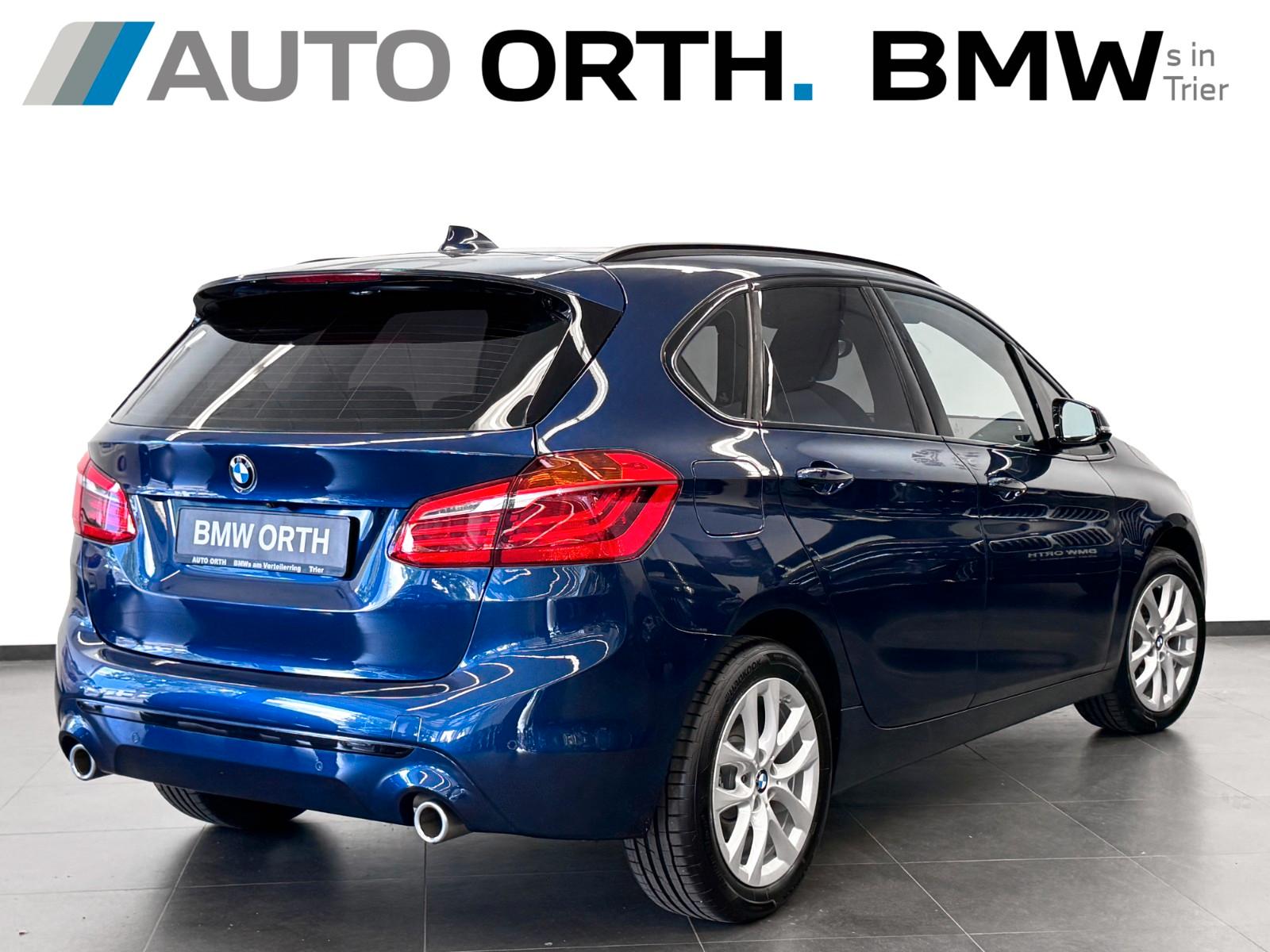 BMW 218d Active Tourer AUT. SPORT-L PANO HUD ACC KAM