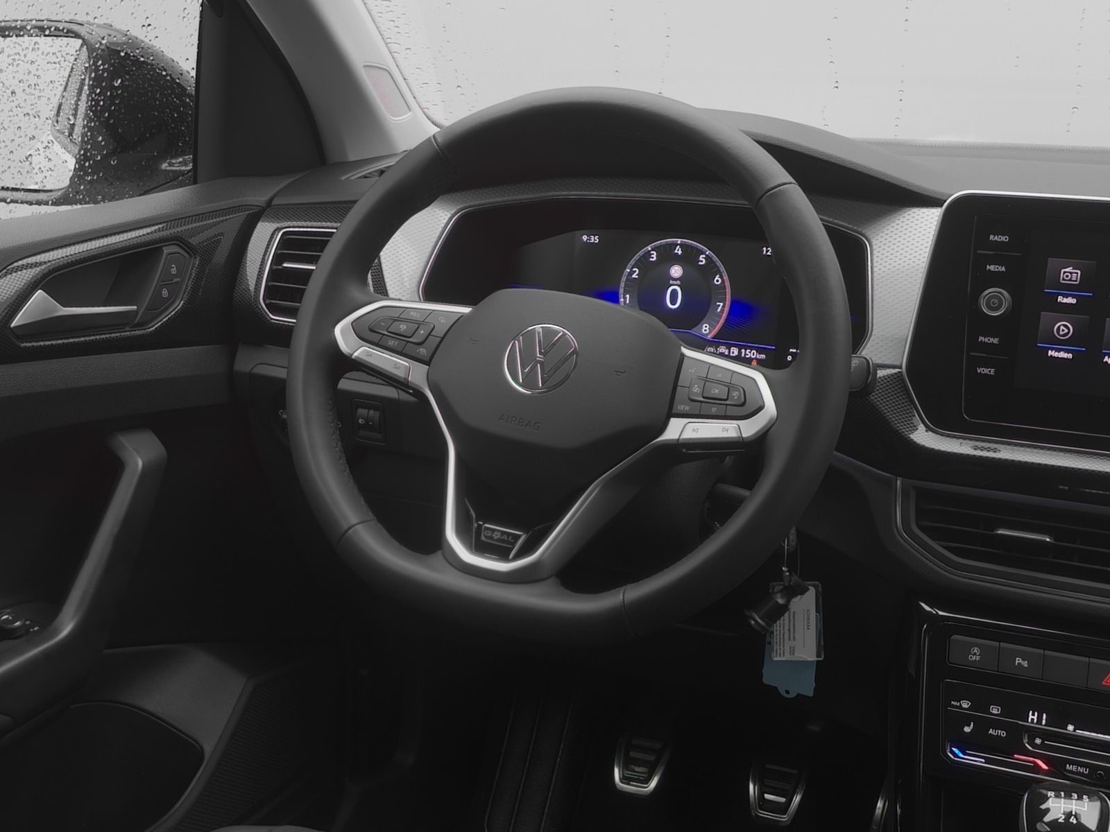 Volkswagen T-Cross - Bild 12