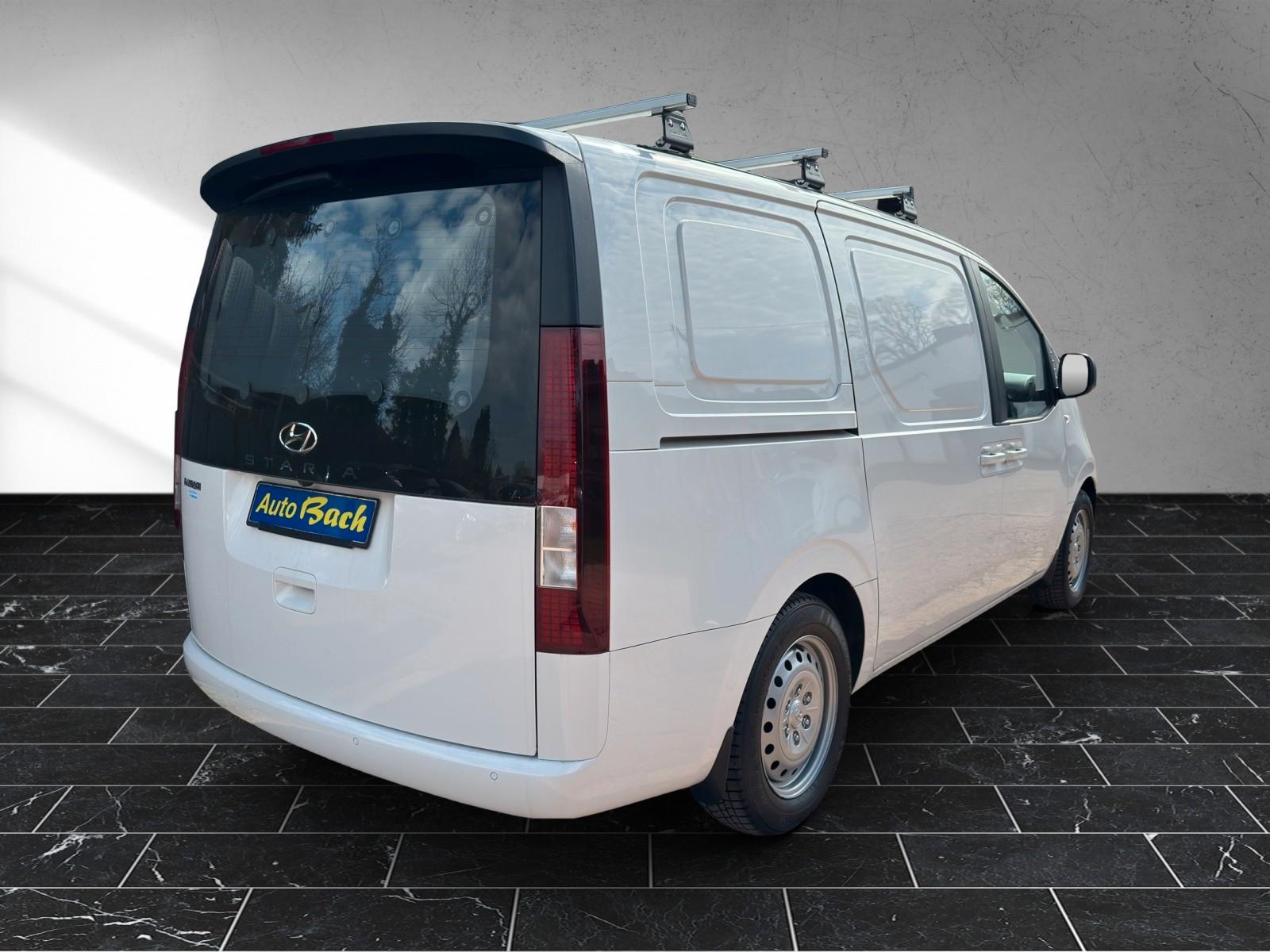 Hyundai Wohnmobil Transporter Klima 8 fach, Eigenumbau