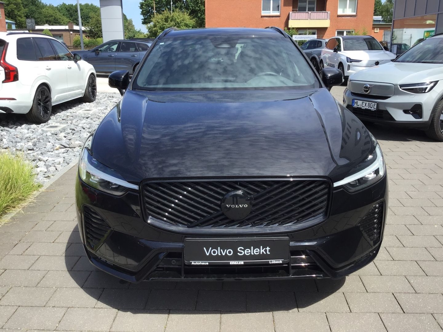 Volvo XC60 B5 (Benzin) Plus Black Edition AWD Cam imagem 3