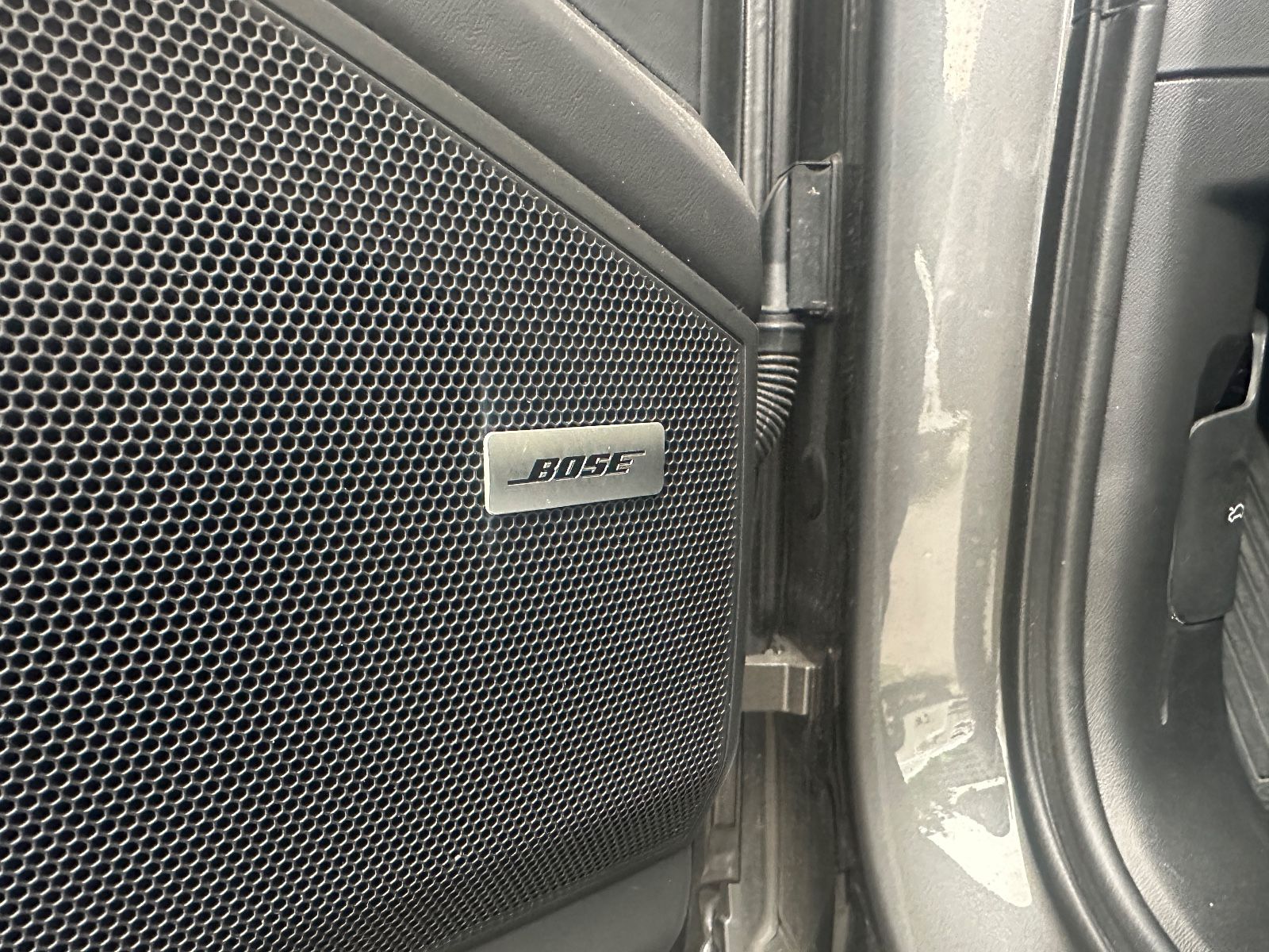 Fahrzeugabbildung Porsche Cayenne*Sport Design*Pano*360° Kam*Bose*Head-Up