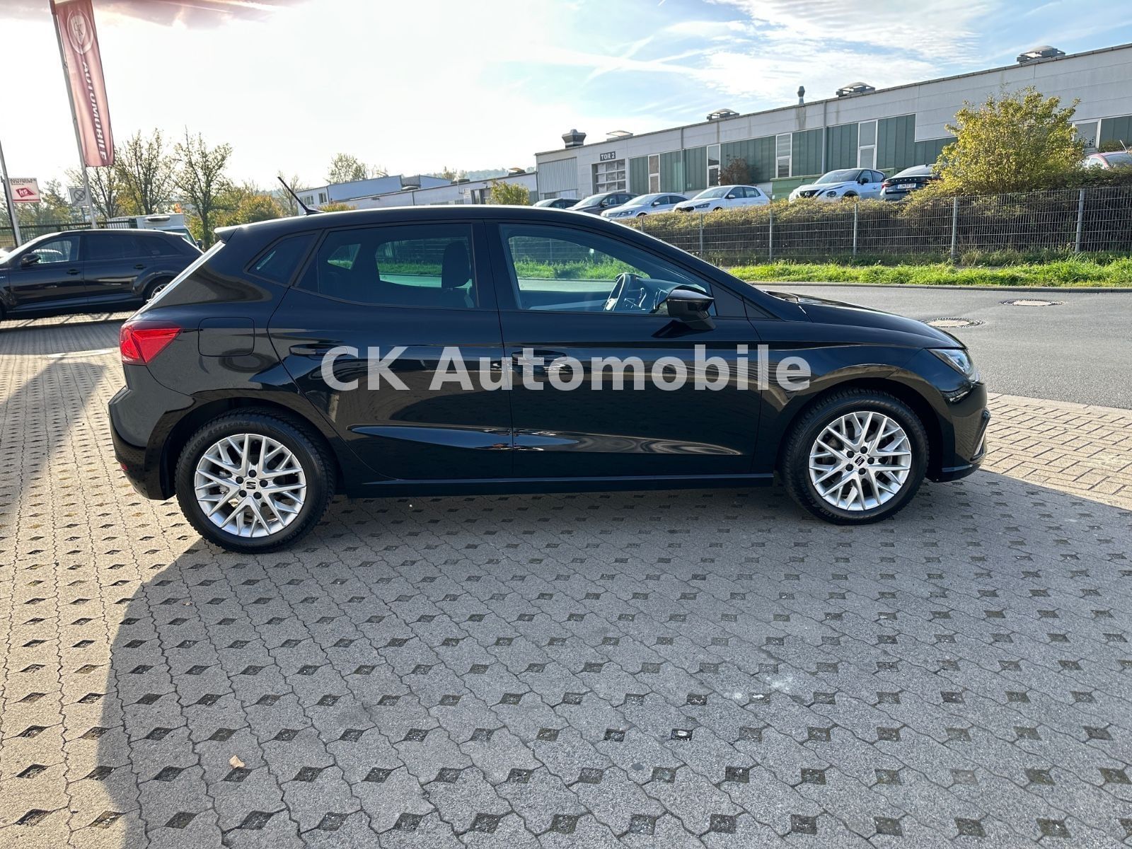Fahrzeugabbildung SEAT Ibiza  FR 1.0 TSi DSG/Navi/Tempomat/PDC