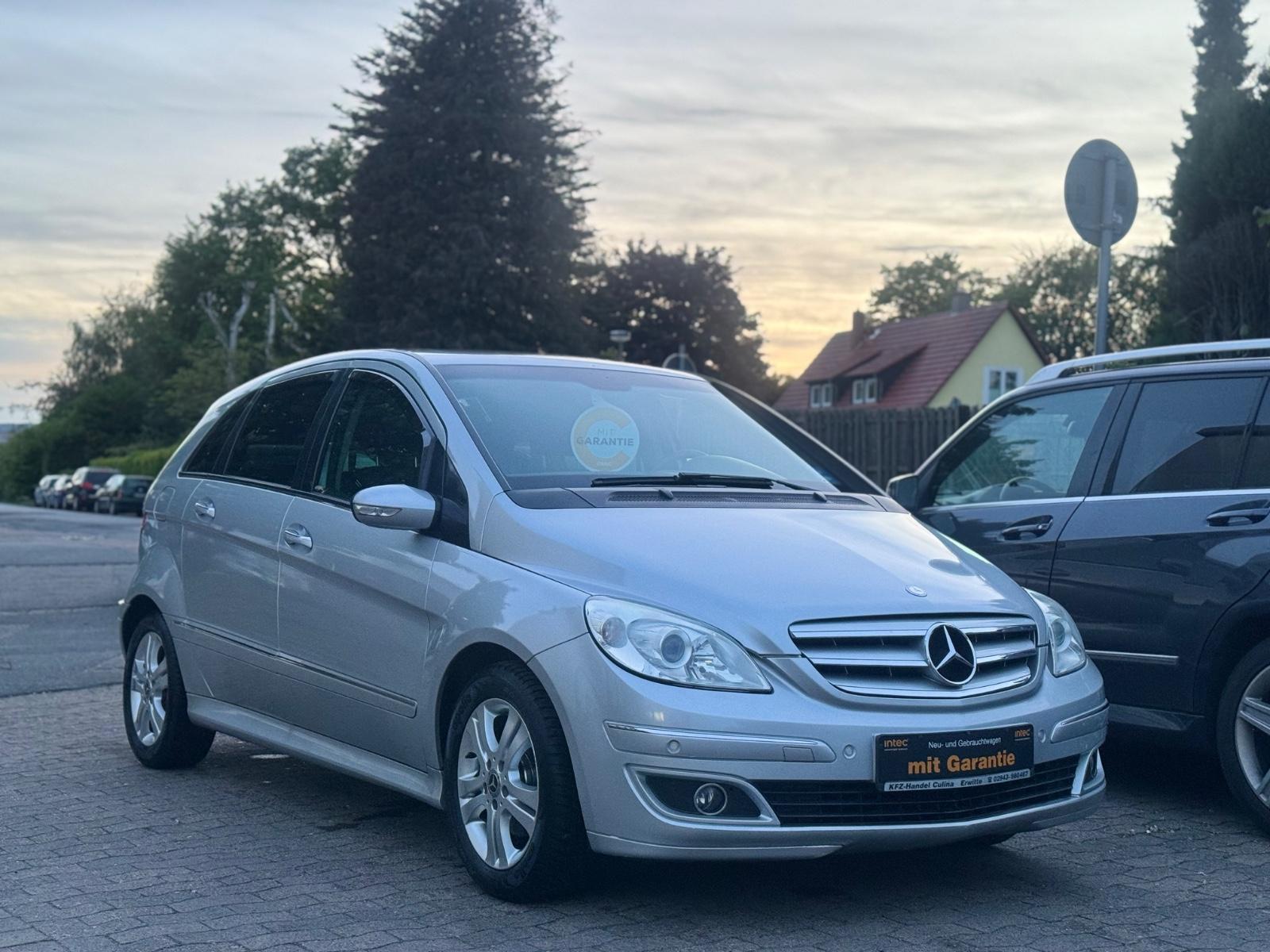 Mercedes-Benz B 200 Automatik Pano Sitzh PDC