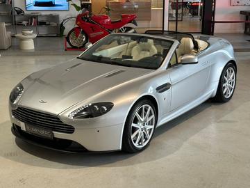 2013 Aston Martin V8 VANTAGE 照片 8