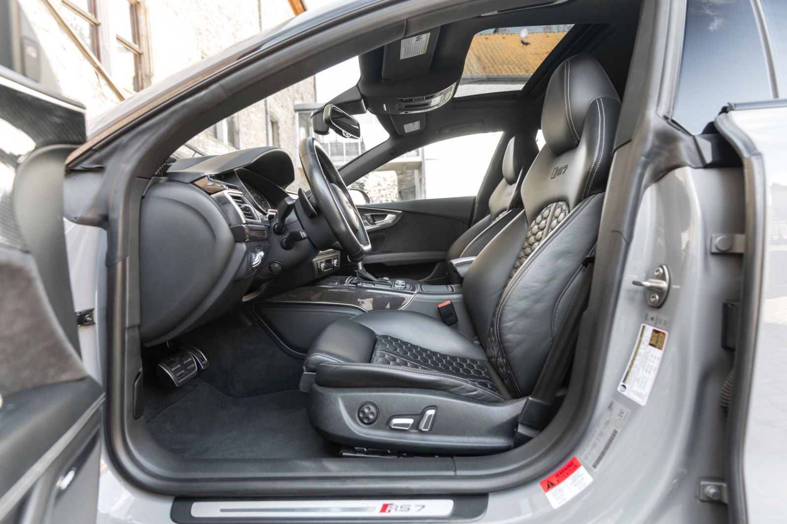 Fahrzeugabbildung Audi RS7 4.0 TFSI quattro PERFORMANCE BOSE HUD KAM