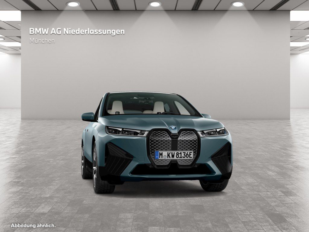 BMW iX - Bild 13