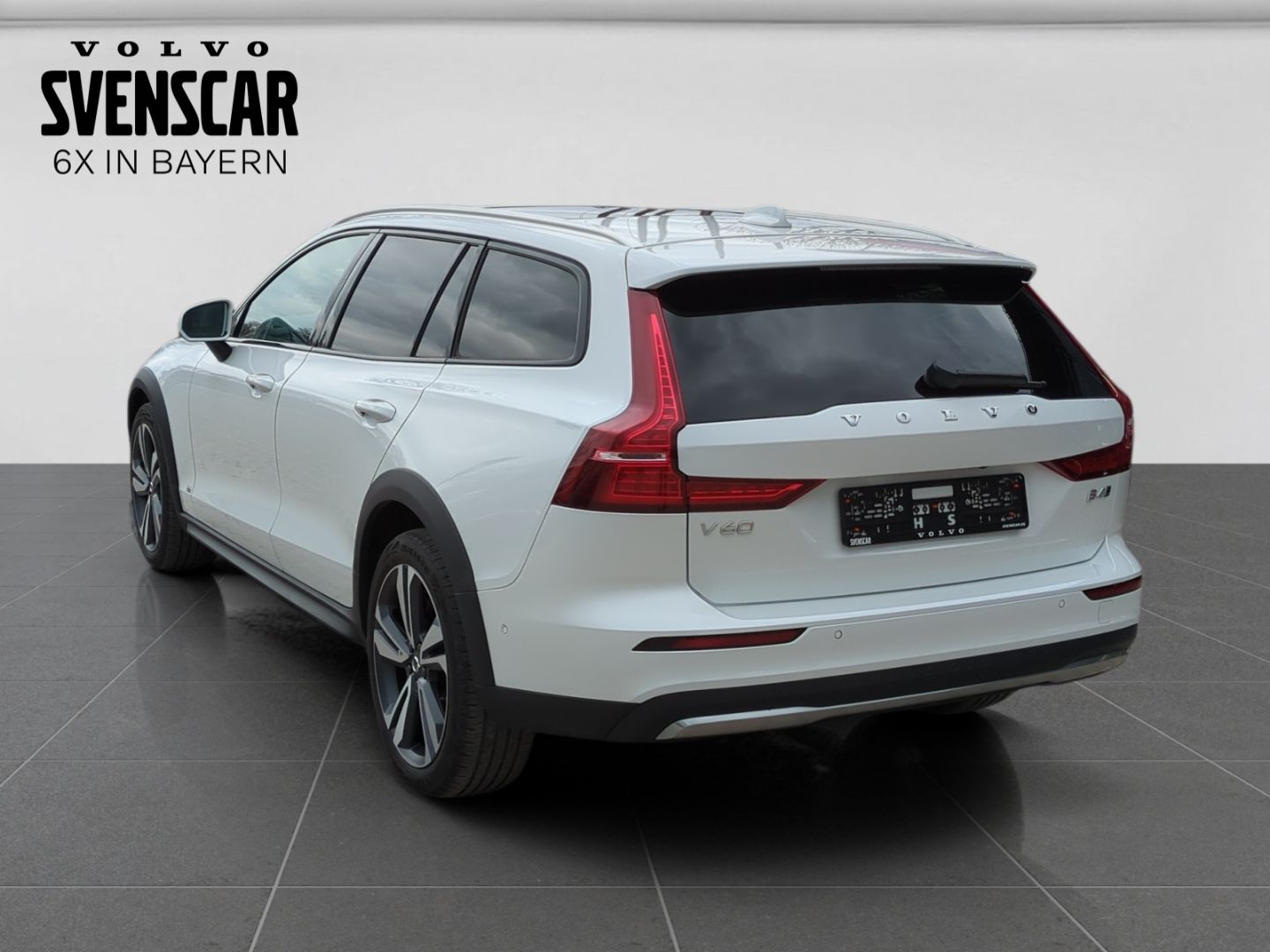 Volvo V60 Cross Country Plus AWD Panodach Leder Standh foto 3