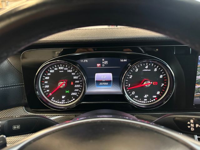 Mercedes-Benz E 200 E Coupe *AMG*360*Parkass*LED*
