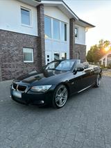 BMW E93 325d 330d LCI M-Paket - BMW 325 in Düsseldorf