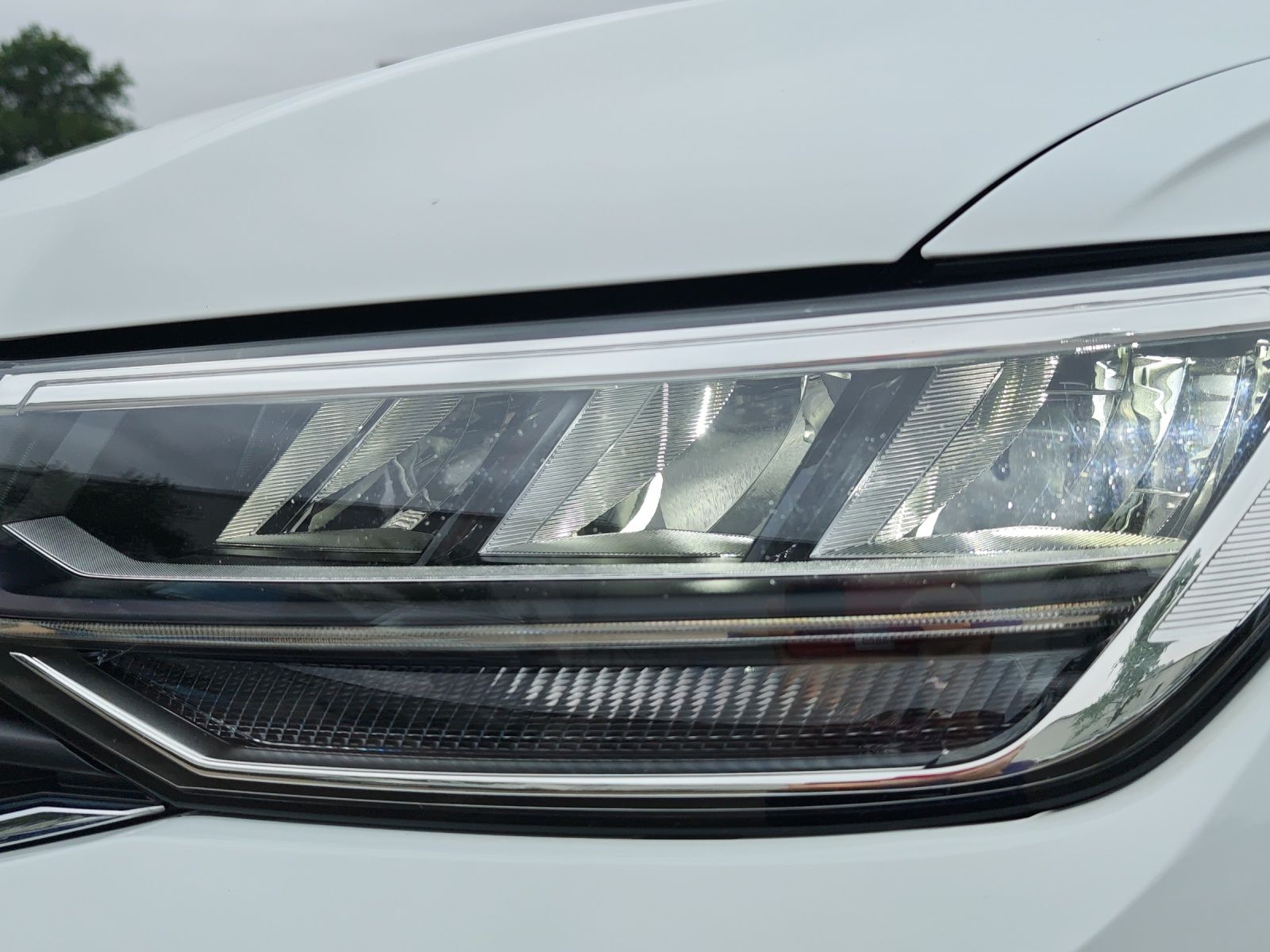 Fahrzeugabbildung Volkswagen Tiguan TDI Active DSG LED Navi ACC PDC SHZ