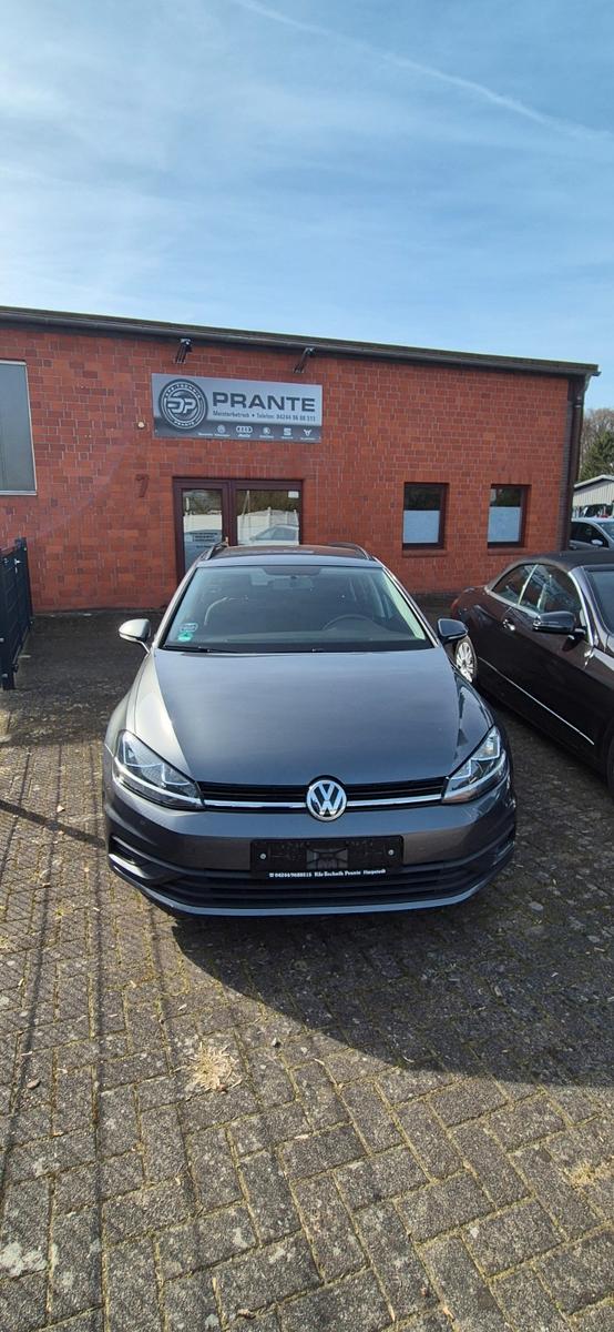 Volkswagen Golf 1.0 TSI BMT Trendline Variant