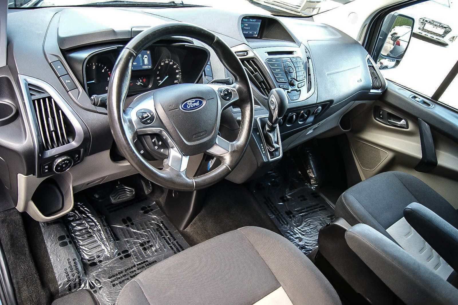 Fahrzeugabbildung Ford Tourneo Custom 2.0TDCi Auto 8-SITZE NAVI 1.HAND