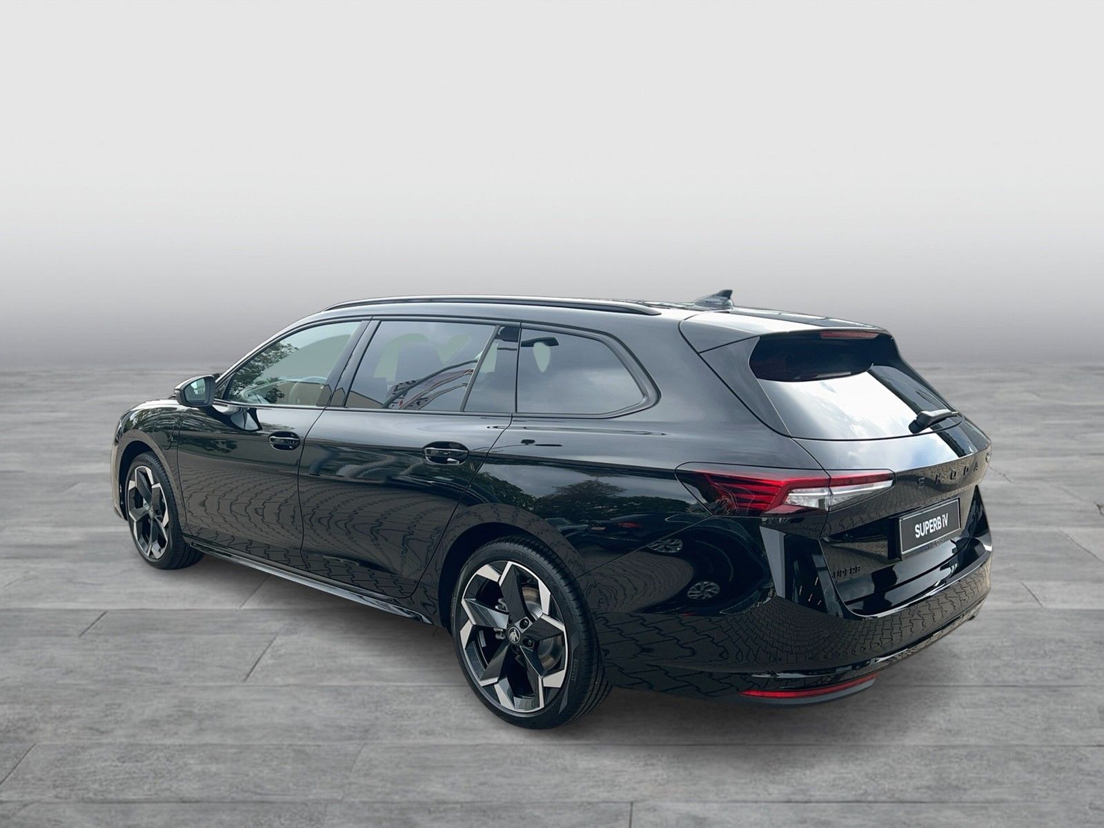 Skoda Superb Combi 1.5 TSI iV Sportline MATRIX AHK DCC imagem 3
