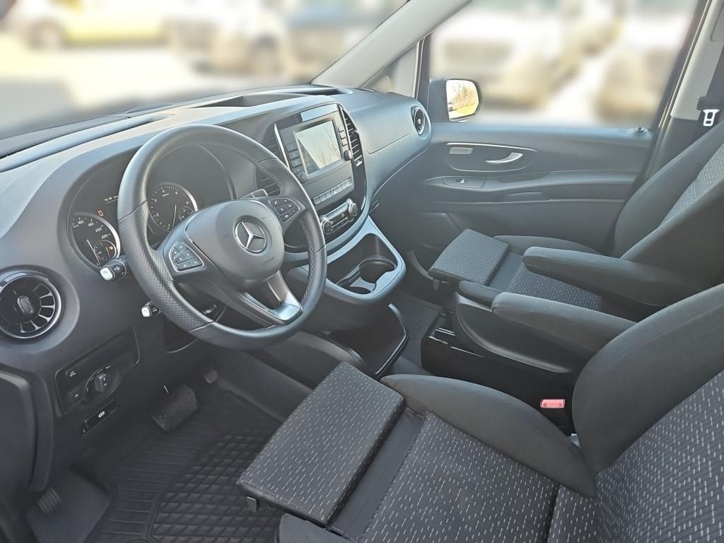 Fahrzeugabbildung Mercedes-Benz Vito 124 Mixto lang 5 Sitze LED DISTRONIC Comfor