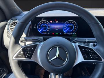 صورة 7 لـ 2025 Mercedes-BENZ EQB