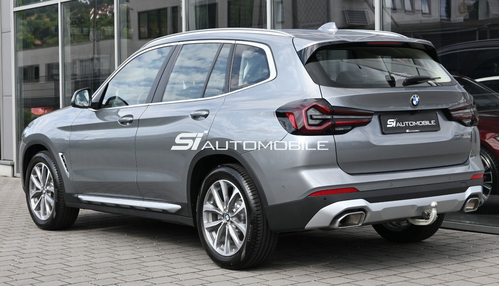Fahrzeugabbildung BMW X3 xDr20i °AHK°HUD°MEMO°SITZKLIMA°STANDHZG°360°