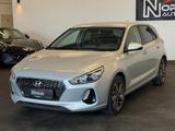 Hyundai i30*Trend*Automatik*Garantie*Navi*Kamera*LRH*SHZ - Hyundai i30 mit Diesel-Antrieb: Limousine, Automatik
