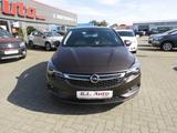 Opel Astra K Lim. Inno/NAVI/LED/KAM/PDC/TEMPO/SH/SPUR - gebrauchte Opel Astra aus dem Jahr 2015