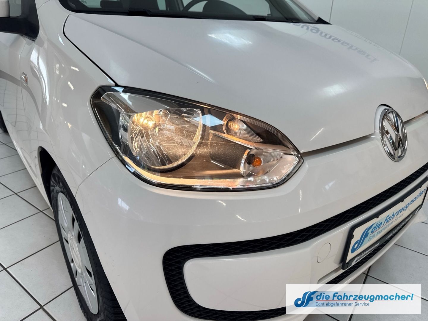 Fahrzeugabbildung Volkswagen up! move BMT Klima teilb.Rücksb AUX MP3 CD eFH T
