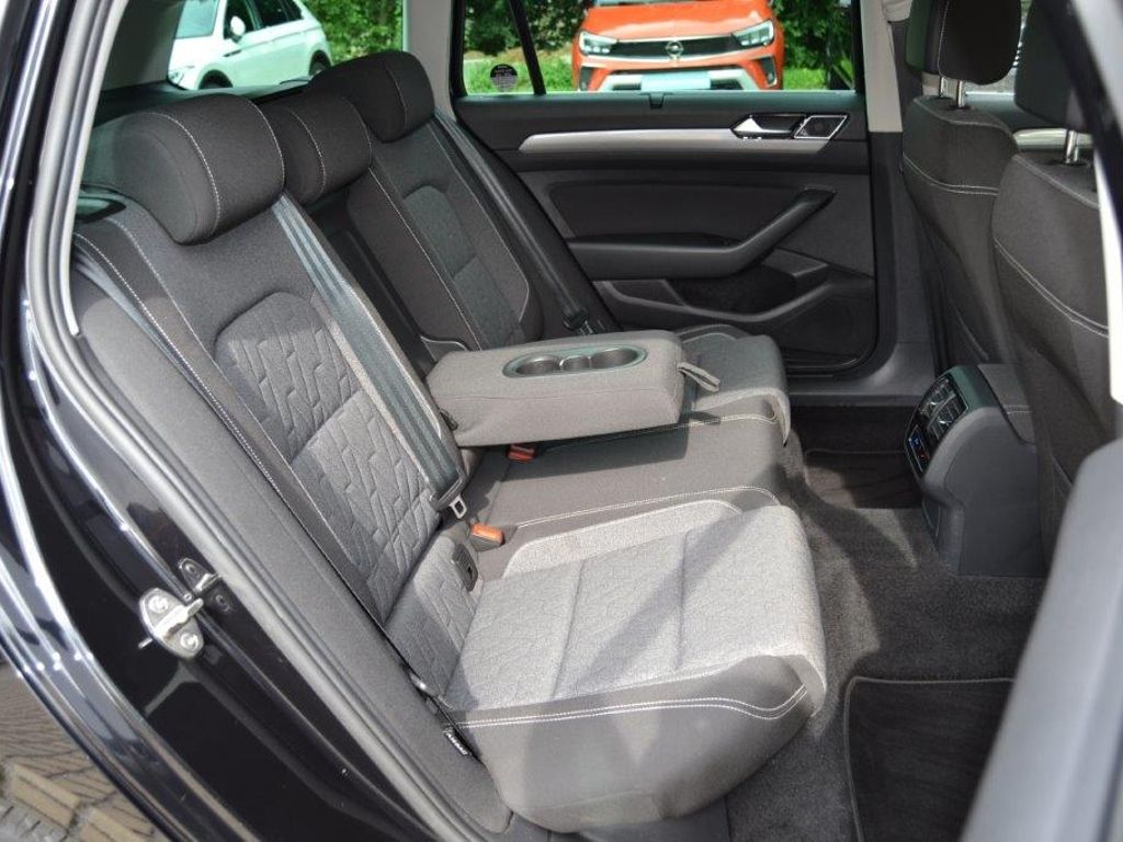 Passat Variant 1.5 TSI DSG R-Line Sport AHK/18-Z