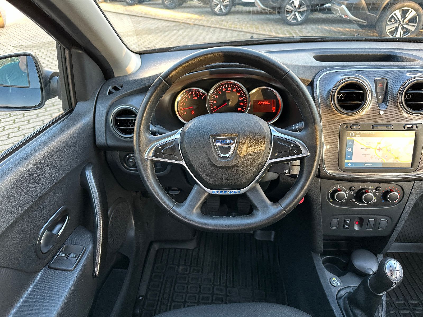 Fahrzeugabbildung Dacia Sandero II Stepway Prestige KAMERA+NAVI+TÜV-NEU