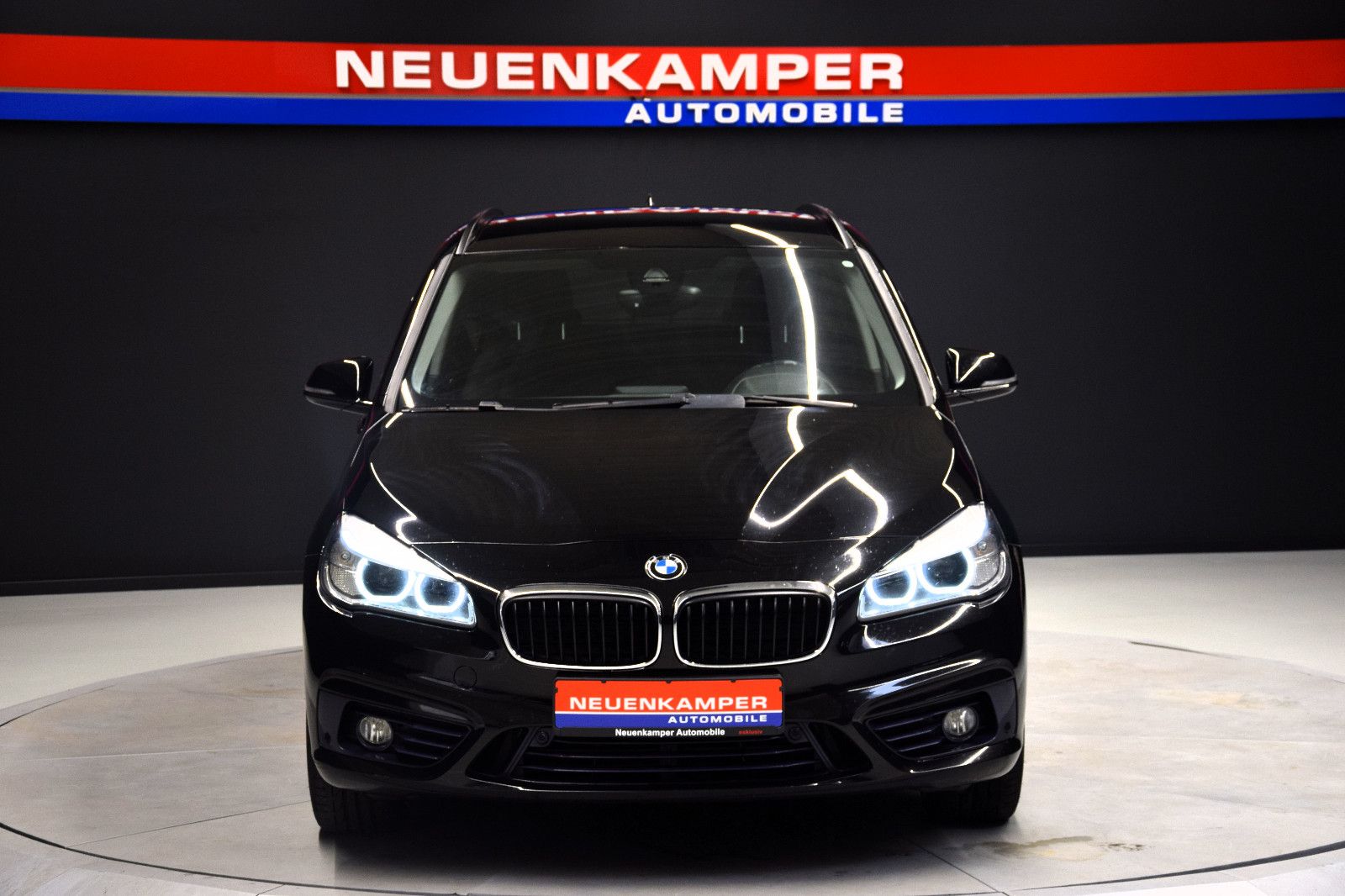 Fahrzeugabbildung BMW 218d Active Tourer LED Sitzheizung NAV Isofix